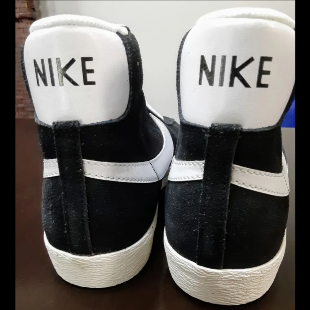 Nike - Picture 7 of 10
